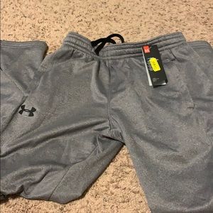 Under armour grey men sweatpants new with tag M